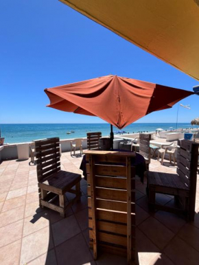 Beachfront house Las Conchas